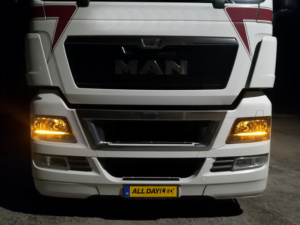 MAN TG1 DRL unit orange - mounted in a MAN truck - EAN: 6090536028078