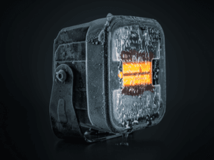 Strands HEAT werklamp 70W werklamp met verwarmd glas zodat de vorst niet op de lamp komt - werklamp van aluminium met LED standlicht in de kleur ORANJE/ROOD - Strands 809265- Strands SIBERIA XP HEAT WORK LIGHT - geschikt voor 12 en 24 volt - EAN: 7323030192471