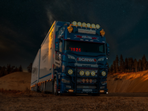 Siberia XP 9 inch mounted on a Scania truck